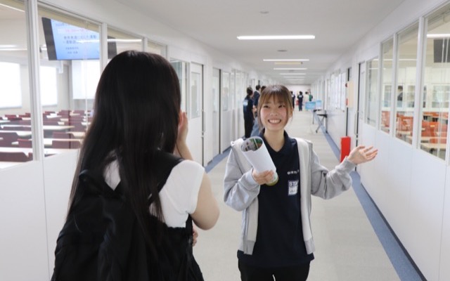 キャンパスツアーの様子